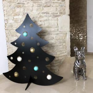 Sapin 1 m une face – Noir – En situation intérieur