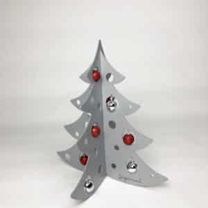 Sapin 50 cm – Gris – décoré